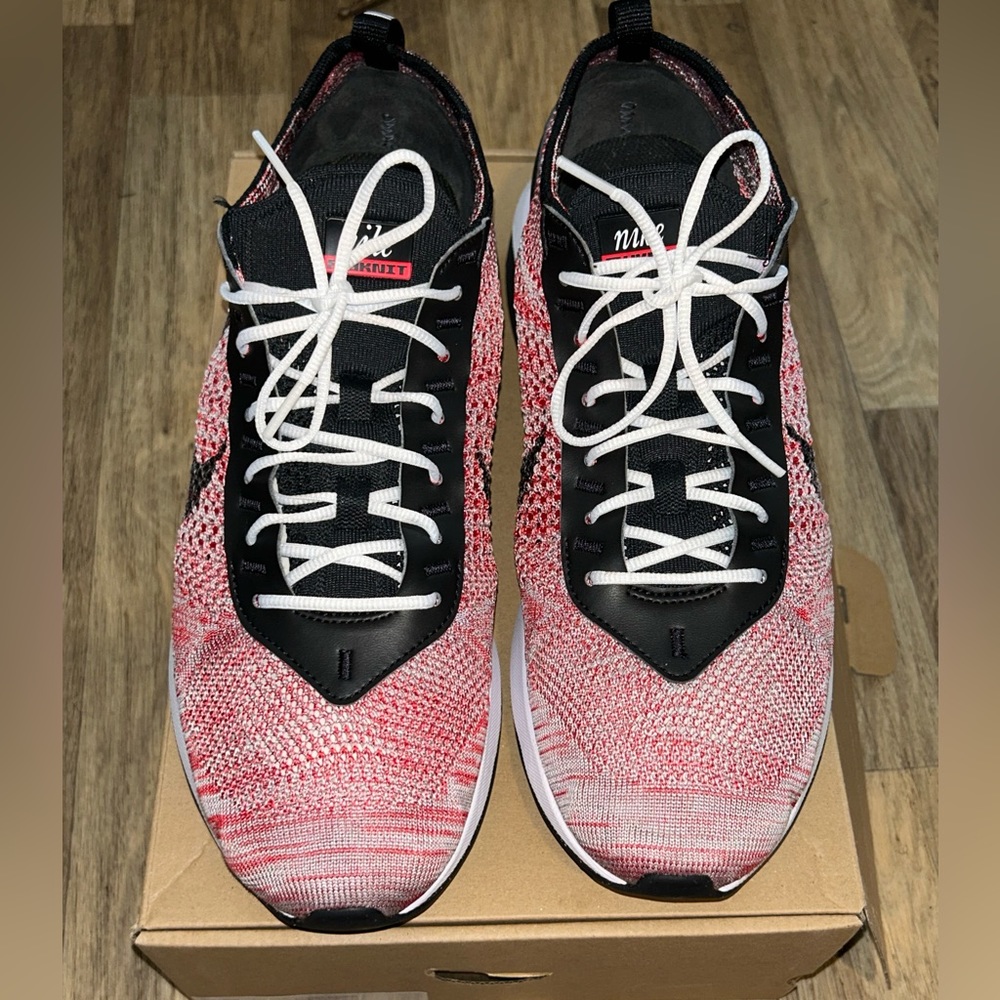 Nike AIR MAX FLYKNIT RACER